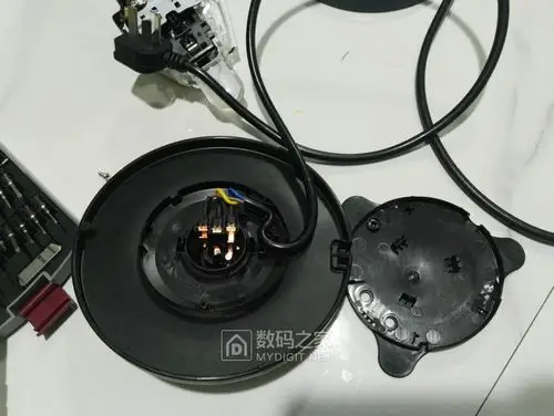 拆解维修99￥苏泊尔电热水壶失败拆零件修美的电热水壶