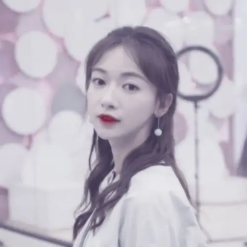 自制吴谨言滤镜头像