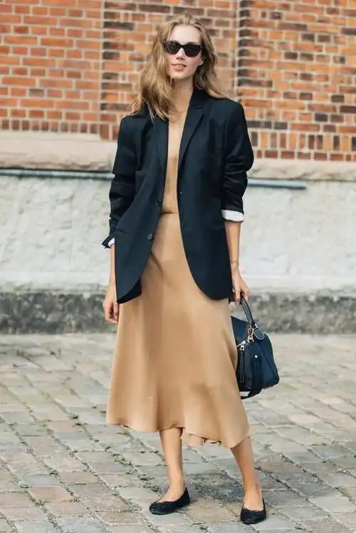 都能让你散发出迷人的魅力,成为时尚焦点跟随这几种搭配方法,让你穿出