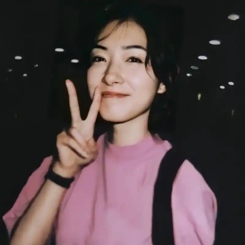 万茜的气质真的好清冷  #头像##女生头像##万茜