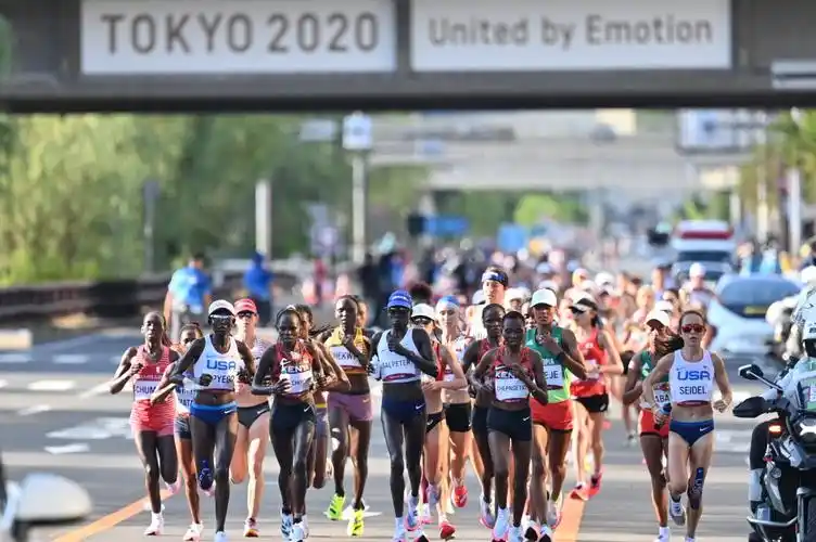 (东京奥运会)田径——女子马拉松赛况