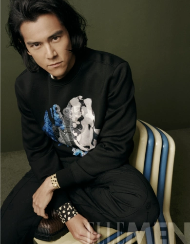 彭于晏长发复古大片泰然笃定电影紧急救援热映贺岁档