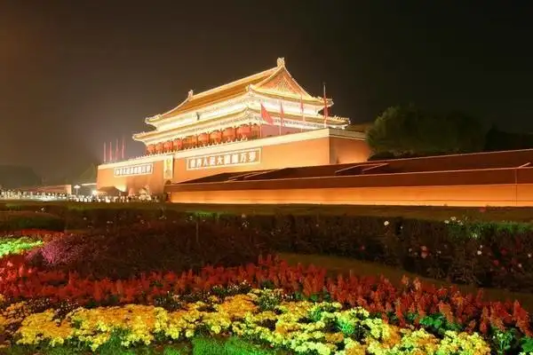 2003年国庆之夜北京天安门组图