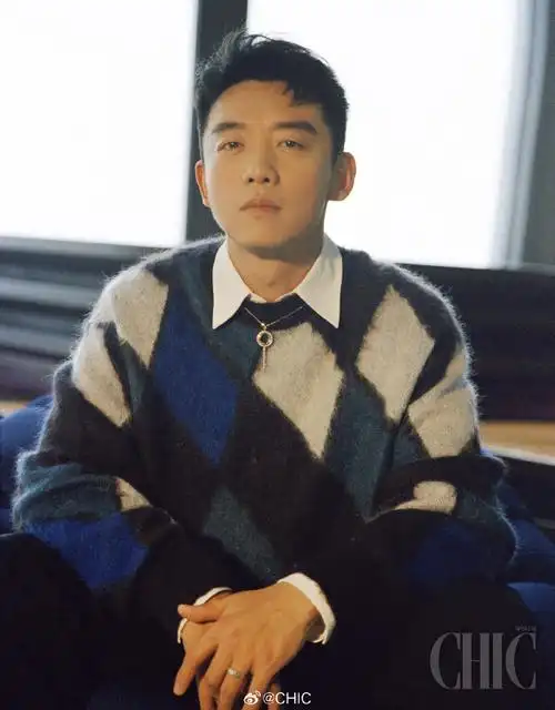 chic magazine#郑恺超话"演戏是本职,把它做到最好是最重要的.
