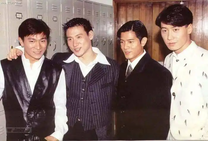 看到组里有人提到四大