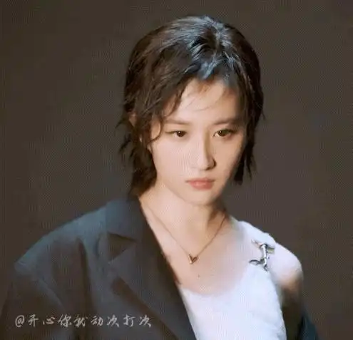 刘亦菲短发造型有多a,天仙攻可不是浪得虚名!