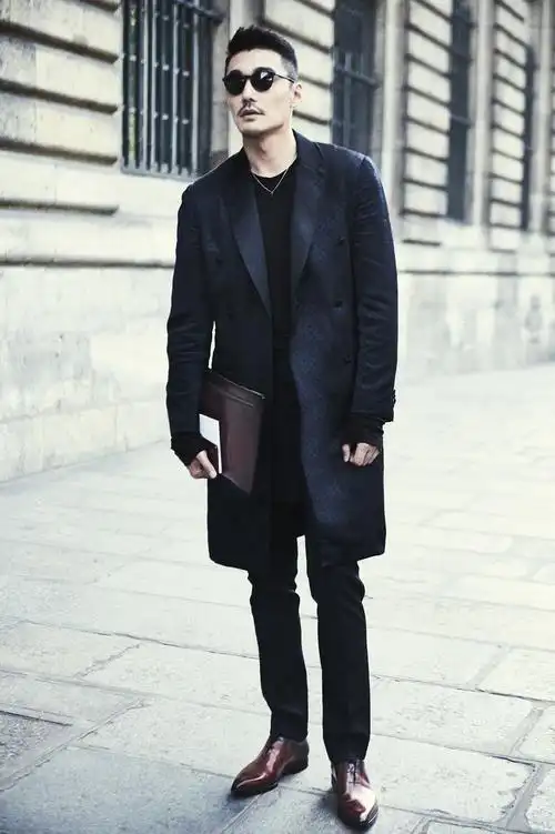 胡兵时装周大满贯将收官绅士摇滚范获好评