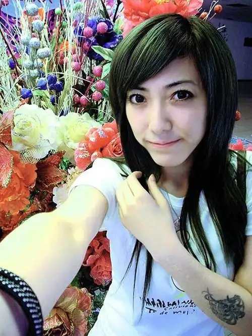 快乐女声刘忻个性纹身第4页