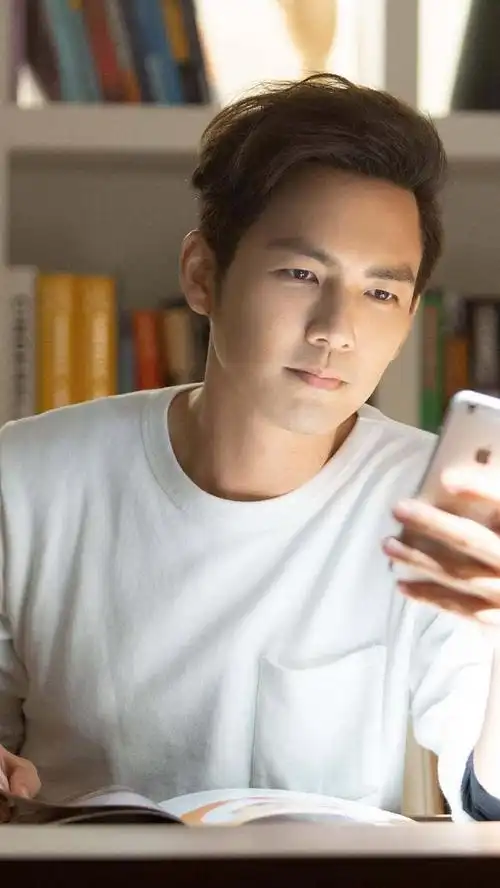 香港90年代十大美男,张卫健第五,古天乐仅排第二,第一颜值爆棚