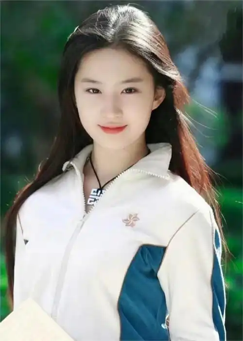 刘亦菲17岁跑步旧照