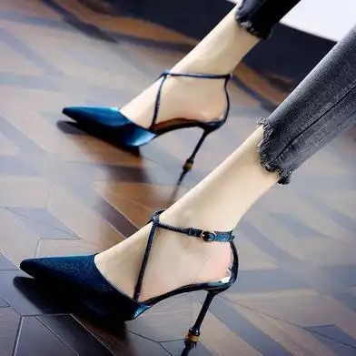 尖头高跟鞋这样搭配,让你的穿衣也很美!