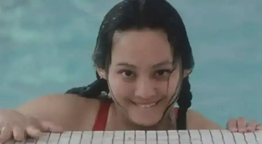 姜文的处女作,只能用一鸣惊人来形容.豆瓣评分:8.8imbb评分:8.