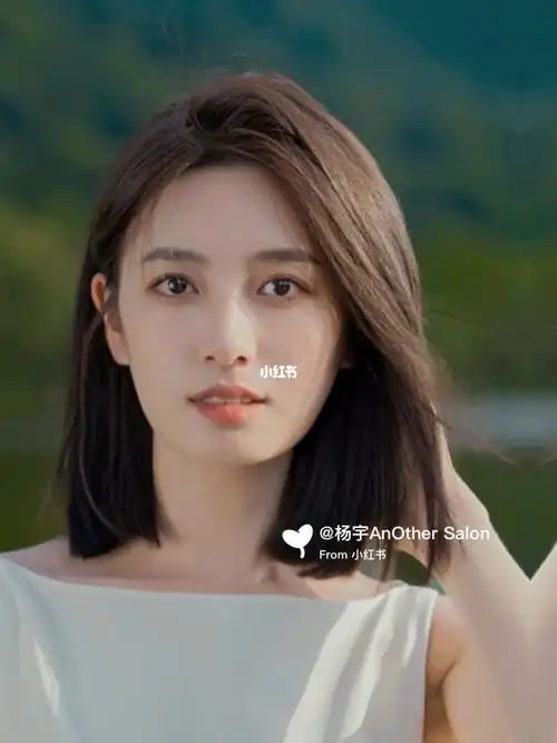 韩式蓬松锁骨发不需要打理的气垫烫发型