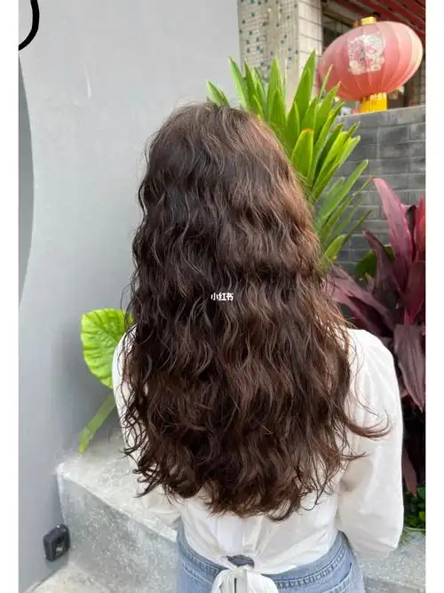 可甜可森系拯救头顶扁塌,发量稀少中长发必备烫发,法式烫羊毛卷冬季