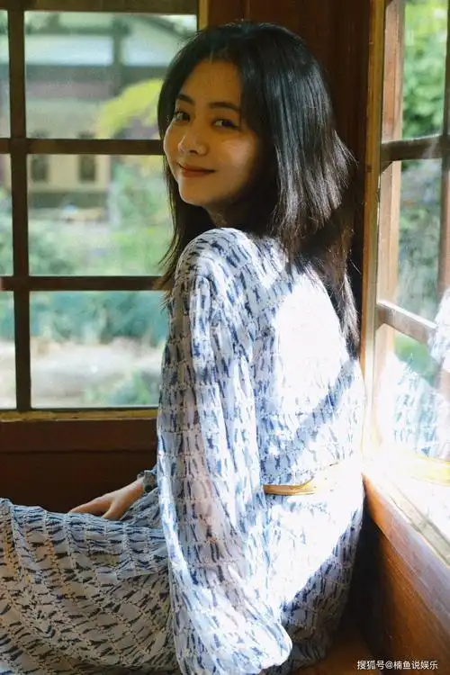 原创谭松韵31岁生日晒写真日系风格清新动人氧气少女本人