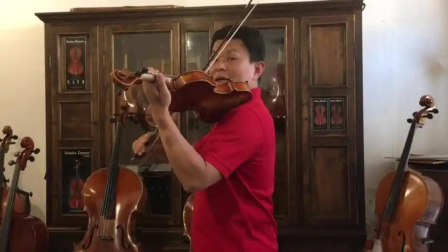 第五堂【 小提琴站姿,夾琴角度 】林軾壹「免費」小提琴教學