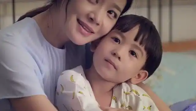 我的!体育老师:玛瑙这么小就懂爸妈离婚的含义?真是令人心疼!