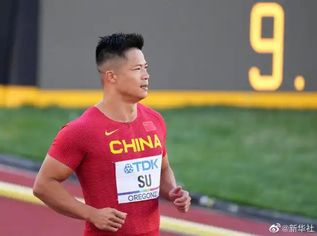 世锦赛男子百米苏炳添晋级半决赛