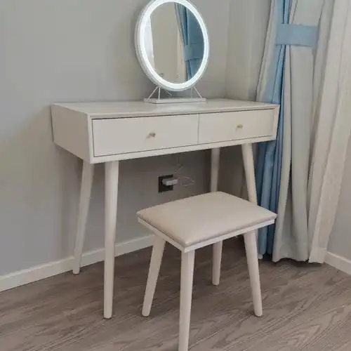 无意间淘宝闲逛时看到的,感觉简简单单,很朴素,跟家里的风格比较搭,看