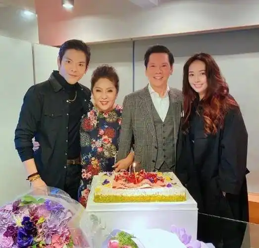 开怼网友,长篇大论就为了让儿媳出气,羡慕有个好婆婆_向佐_因为_原因