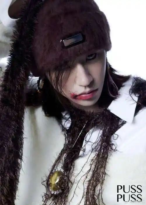 小鬼荷尔蒙机车大片##小鬼的肌肉线条卷到我了