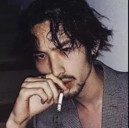 男生头像大叔控雅痞吸烟西装胡子