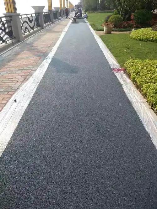 黑龙江省透水沥青混凝土地坪母料@大万134-7875-6660