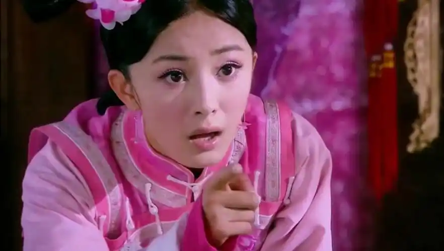 晴川入宫做了宫女,职位:专门帮僖嫔娘娘争宠 #宫 #宫锁心玉 #杨幂,.