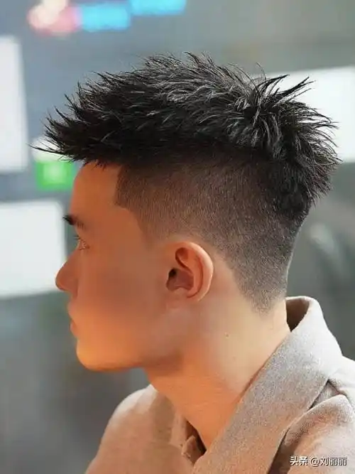 男发剪来剪去,最帅还是飞机头,清爽还有型