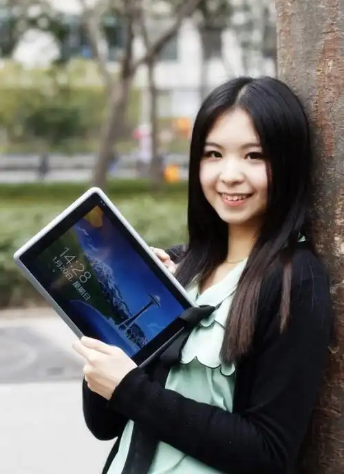 乐凡新品验会乐凡f1-pro曝光美女护航