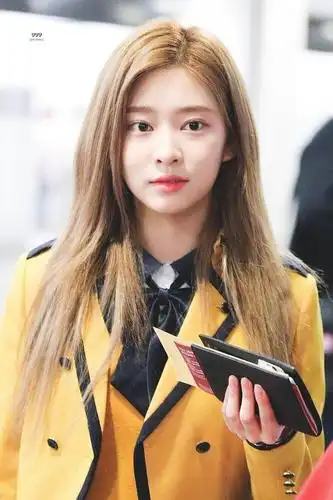 所以女爱豆短脸届的颜值金字塔顶是?