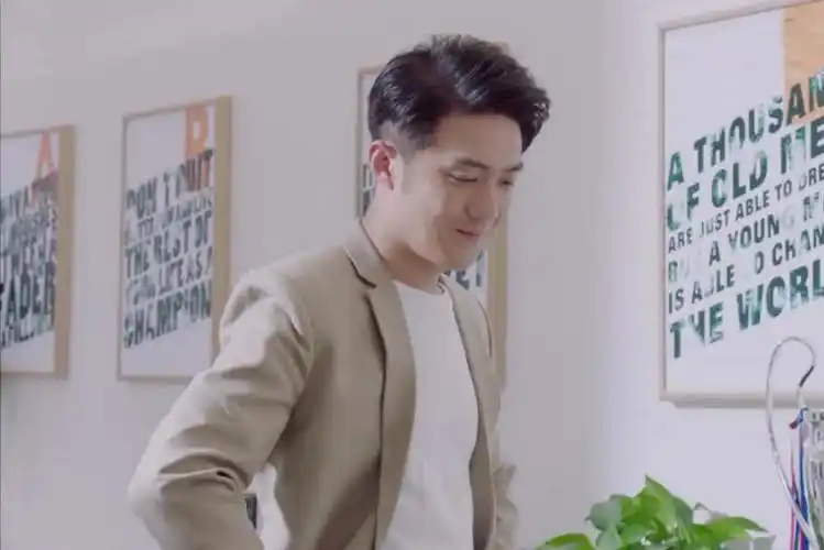 亲爱的热爱的之王浩中年男人的情感有太多的隐忍和不得已