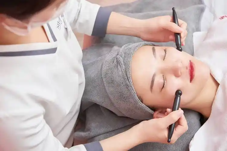 深圳21店通用美容25周年店庆58元抢2680元王氏果菜美肤护理6项赶紧带