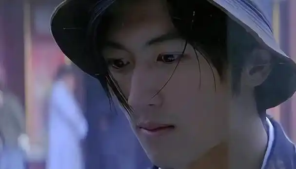 直到如今才明白,谢霆锋对张柏芝不仅是喜欢,而是用尽全力的深爱