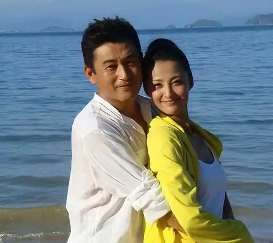 年,王志飞被小16岁的张歆艺吸引,回家就要和妻子分手_李健_袁弘_时间