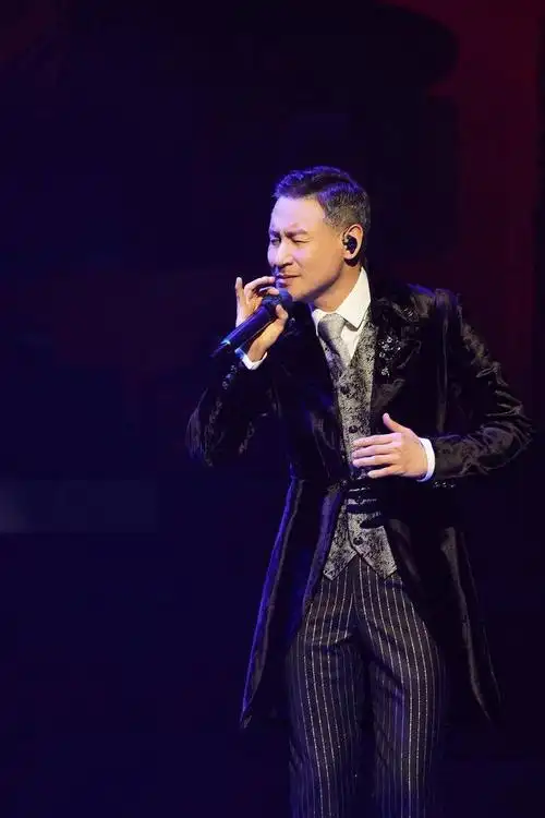 张学友演唱会抓逃犯的梗还记忆犹新,他又来到南京.