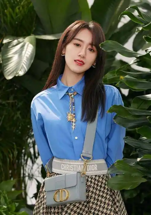 袁冰妍晒生活照!真不愧是"莫山主",戏里戏外都一样的甜美!