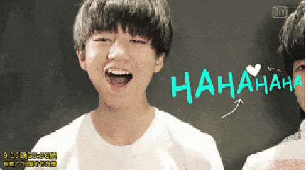 王俊凯开心大笑帅气gif动图_动态图_表情包下载_soogif