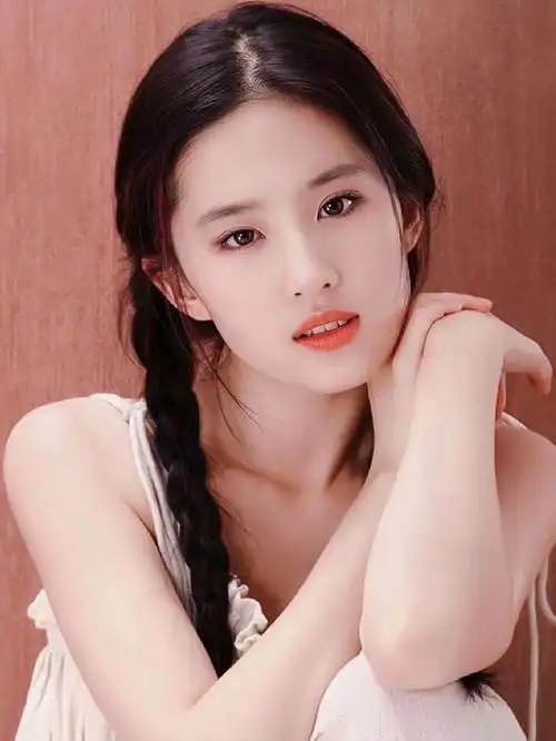 刘亦菲超美女神清纯写真