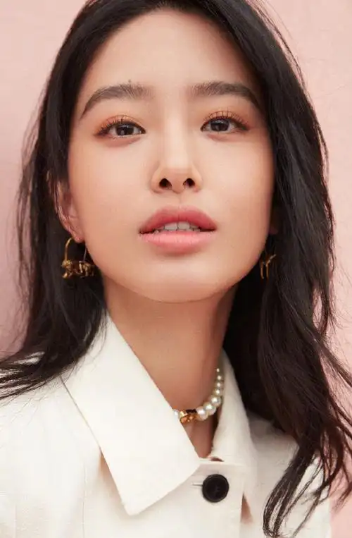 杨采钰优雅复古写真图片55