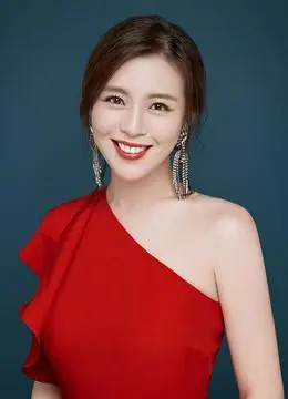 最美阿奴刘品言,曾和刘亦菲搭戏,却被阮经天伤害退圈,现状如何