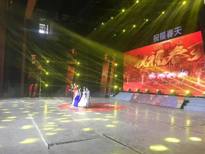 艺术之花古城绽放,大舞台展现异域风情———岚皋县成成艺术培训学校