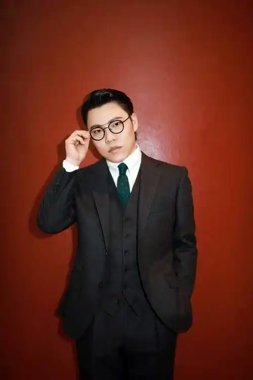 歌手李琦翻唱s.h.