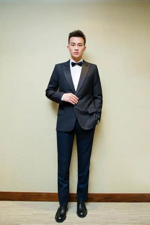 欧豪为马思纯庆生,如何评价欧豪?