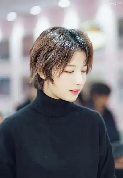 观秀组周末安利有感赵粤短发多图预警