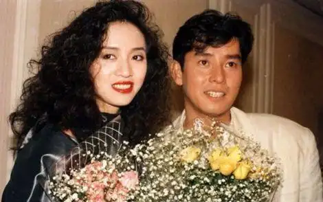【最佳损友】梅艳芳在谭咏麟1989演唱会嘉宾的现场 台下林青霞王祖贤