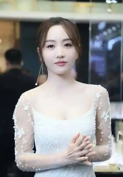 杨蓉42岁身材如少女秘密保养大公开你也能做到