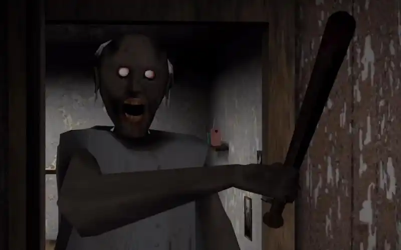 恐怖老奶奶当一个新手准备用花瓶挑战奶奶会发生什么