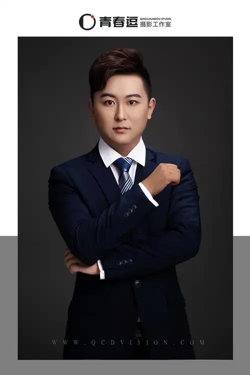 照深圳形象照拍摄领导者-青春逗摄影机构商业摄影,商务形象照,职业照