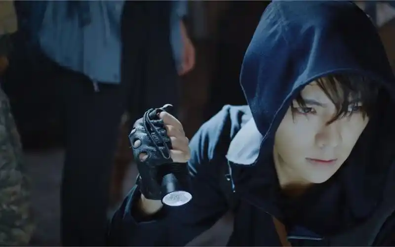 【肖宇梁|张起灵】从各处扣扣搜搜来藏在相册里的小哥的那些非人类的